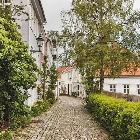 Dinbnb I Family-friendly By Sea Pool I 2 Floors & 2 Bathrooms Apartment Bergen